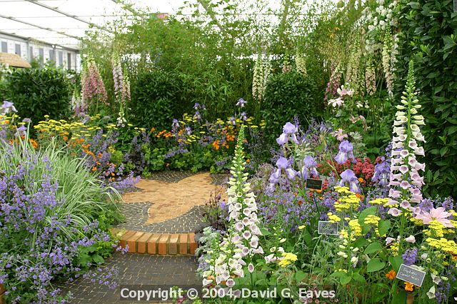 Chelsea Flower Show\nGrand Pavilion - Sunflower Street