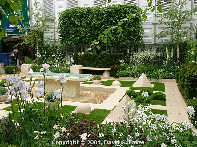 Chelsea Flower Show\nThe Woolworths Garden