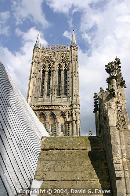 Looking towards the towerLincoln Cathedral - Whitworth Society Summer Meeting 2004